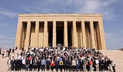 Anadolu Sigorta, Cumhuriyetin 100’üncü Yılında Acenteleriyle Ankara’da Bir Ortaya Geldi