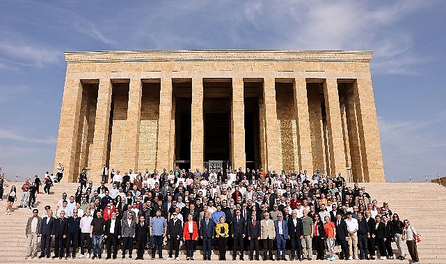 Anadolu Sigorta, Cumhuriyetin 100’üncü Yılında Acenteleriyle Ankara’da Bir Ortaya Geldi