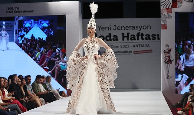 Antalya Büyükşehir Yeni Kuşak Moda Haftası başladı