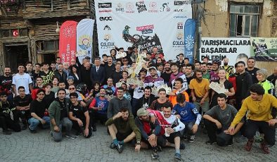 Dağ Bisikleti Downhill Cup Gölcük’te Büyük Heyecana Sahne Oldu