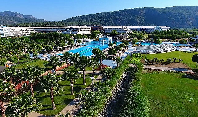 Hilton Dalaman, dünyanın dört bir yanından gelen dansçıları ağırlayarak Cumhuriyet’in 100. yılını kutluyor