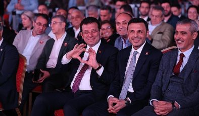 İmamoğlu: Kardeşçe bir hayat hasretinden asla vazgeçmeyeceğiz