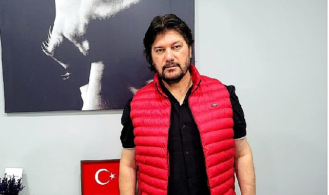 Sanatçı Ahmet Şafak’tan 100.yıl marşı