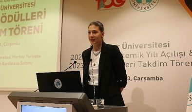 Ulusal Voleybolcu Birincinin Aydın’a ‘Üsküdar Üniversitesi Özel Ödülü’