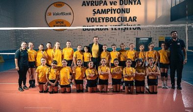 VakıfBank’ın Yeni Reklam Sineması Filelerden Çocukların Hayallerine Uzanıyor