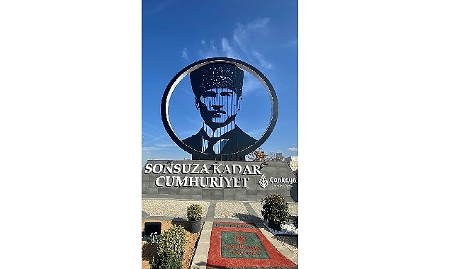 Çankaya belediyesi’nden Ankara’ya çelikten 10 metrelik Atatürk anıtı