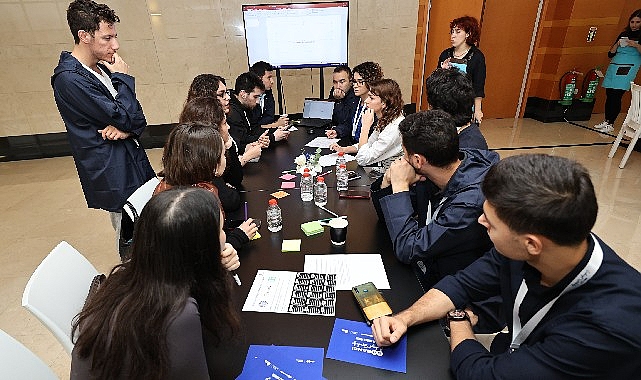 Cumhuriyetin 100. yılında ‘Yarınlar benimle mümkün’ diyen gençler ve Sabancı istekli mentorları  bir ortaya geldi!