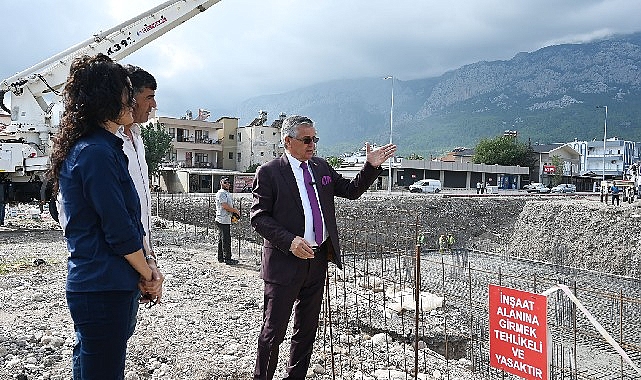 Denizcilik Fakültesi ve yurt binasında beton dökümü başladı